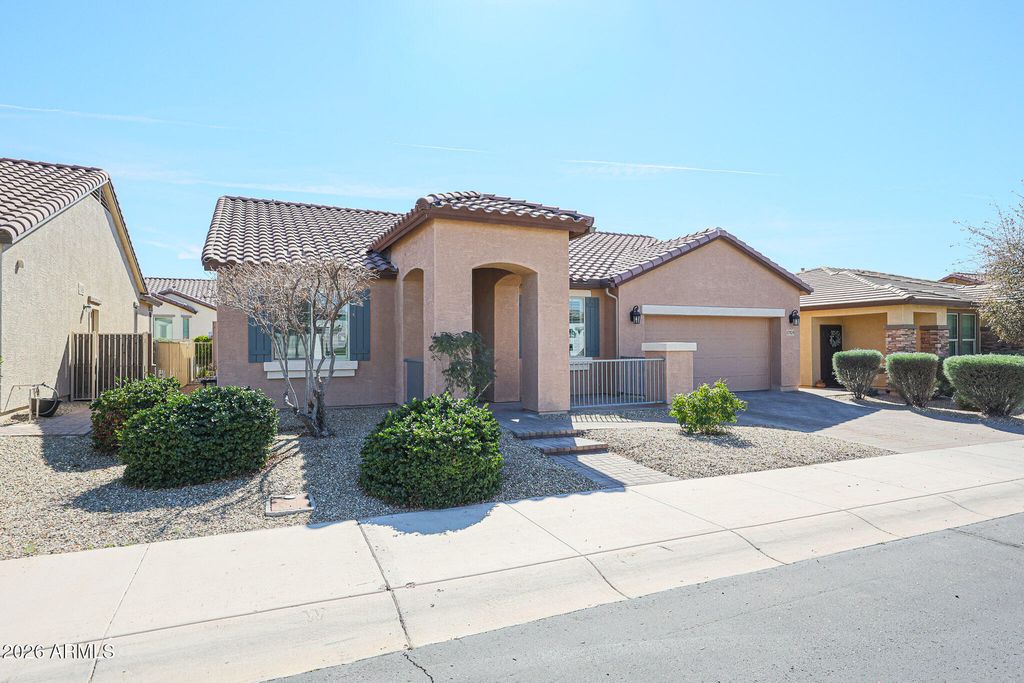 17929 W GLENHAVEN Drive, Goodyear, AZ 85338 — photo 4
