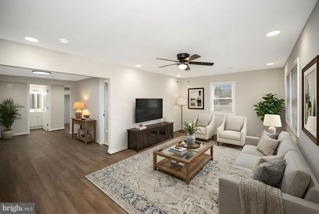 304 DEPOT ST, Gordonsville, VA 22942