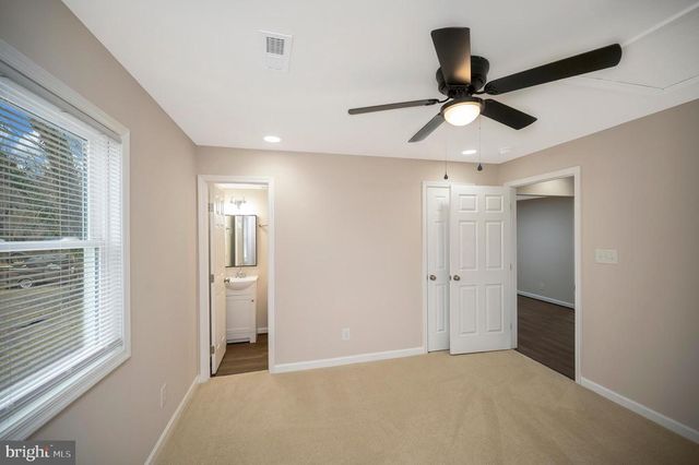 304 DEPOT ST, Gordonsville, VA 22942