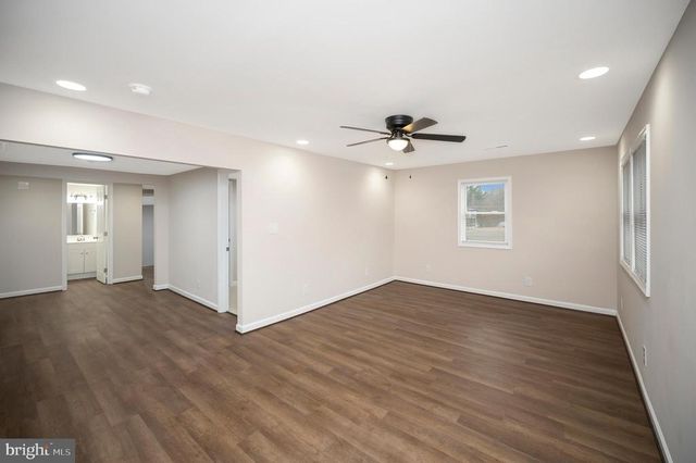 304 DEPOT ST, Gordonsville, VA 22942