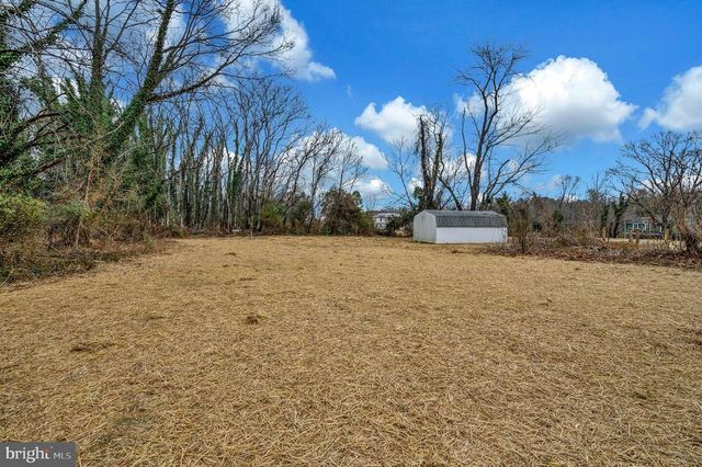 304 DEPOT ST, Gordonsville, VA 22942