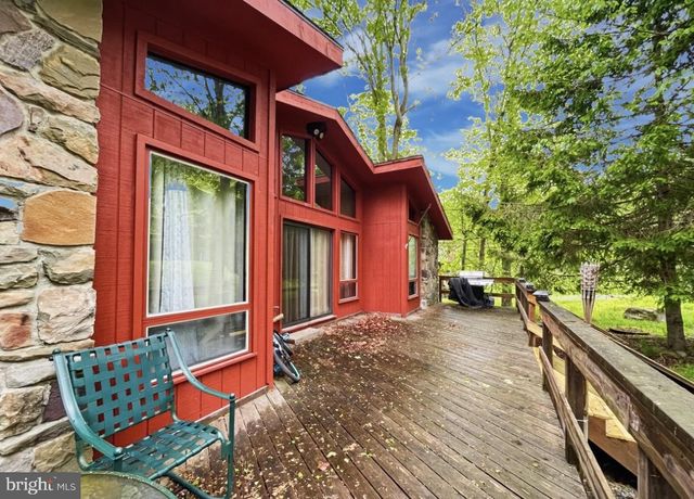 149 LIVINGSTON LN, Gouldsboro, PA 18424