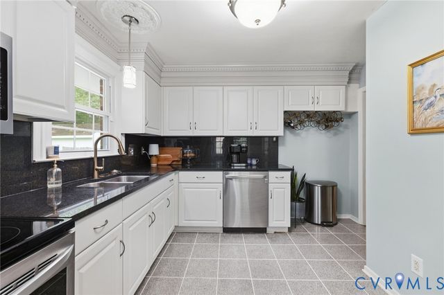 6723 Cherry Rd, Quinton, VA 23141