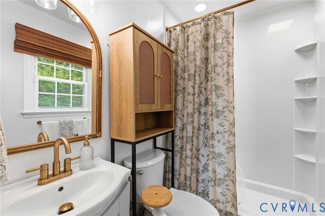 6723 Cherry Rd, Quinton, VA 23141