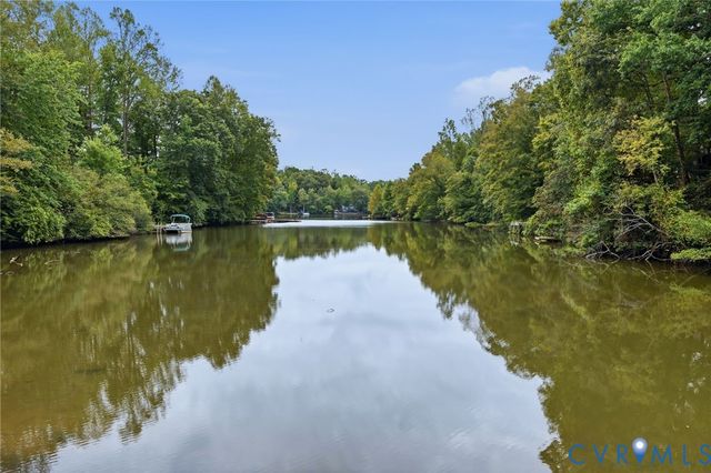6723 Cherry Rd, Quinton, VA 23141