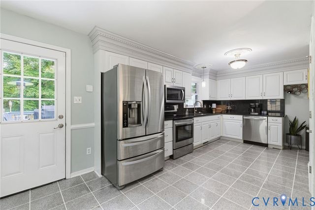 6723 Cherry Rd, Quinton, VA 23141