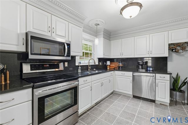 6723 Cherry Rd, Quinton, VA 23141
