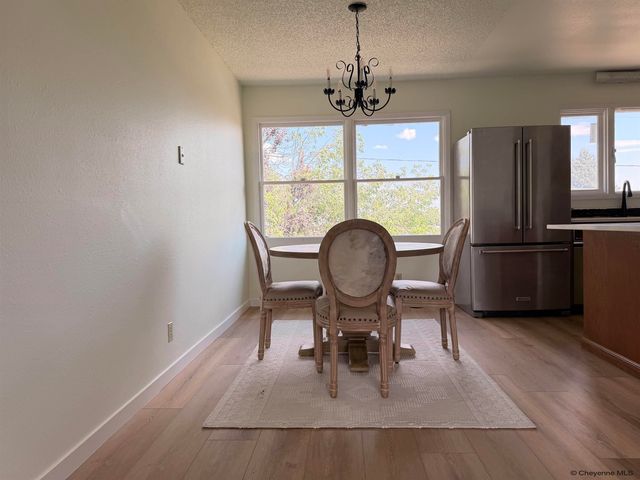 1601 COLUMBINE CT, Cheyenne, WY 82001