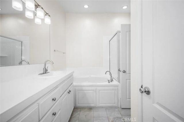 5740 S Glennie Lane C, Los Angeles, CA 90016