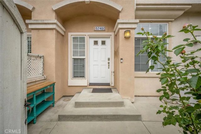 5740 S Glennie Lane C, Los Angeles, CA 90016