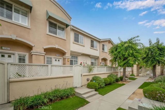 5740 S Glennie Lane C, Los Angeles, CA 90016