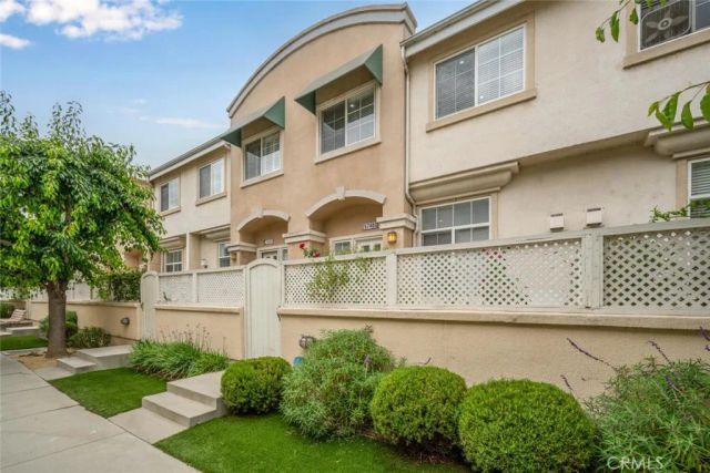 5740 S Glennie Lane C, Los Angeles, CA 90016