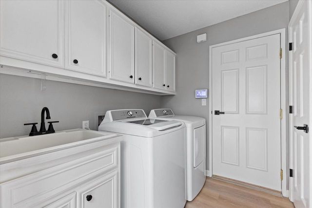 N14W30046 High Ridge ROAD, Pewaukee, WI 53072