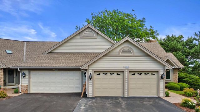 N14W30046 High Ridge ROAD, Pewaukee, WI 53072