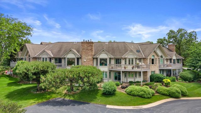 N14W30046 High Ridge ROAD, Pewaukee, WI 53072