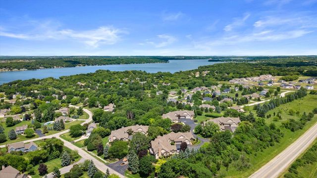 N14W30046 High Ridge ROAD, Pewaukee, WI 53072