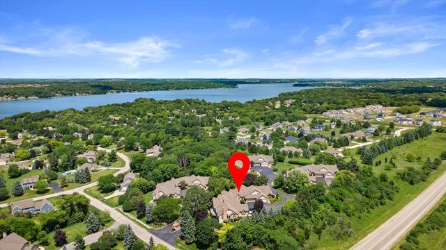 N14W30046 High Ridge ROAD, Pewaukee, WI 53072