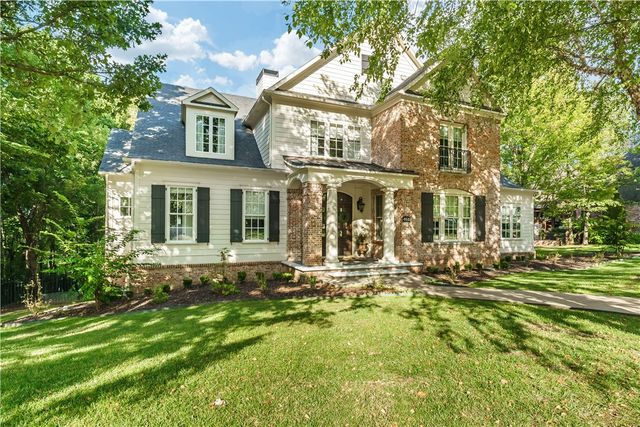 4953 Prestwick South Circle, Fayetteville, AR 72704