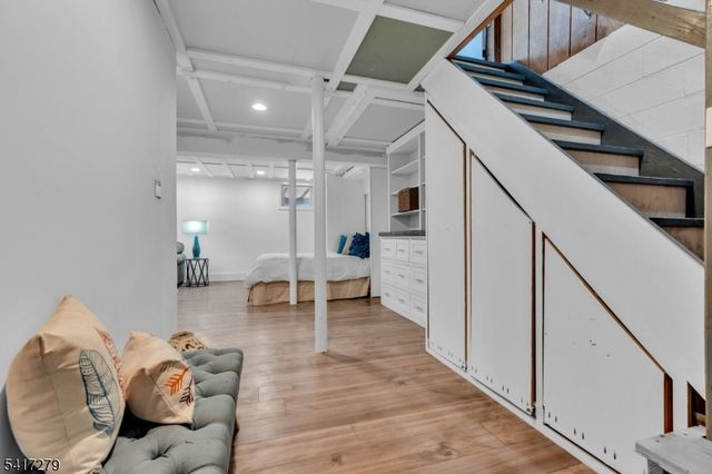 301 Lakeside Blvd, Hopatcong Boro, NJ 07843