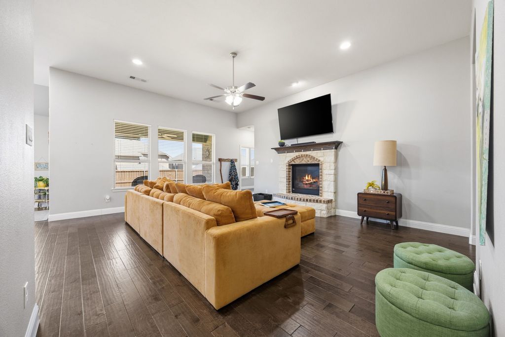 9901 Trinity Drive, Little Elm, TX 75068 — photo 4