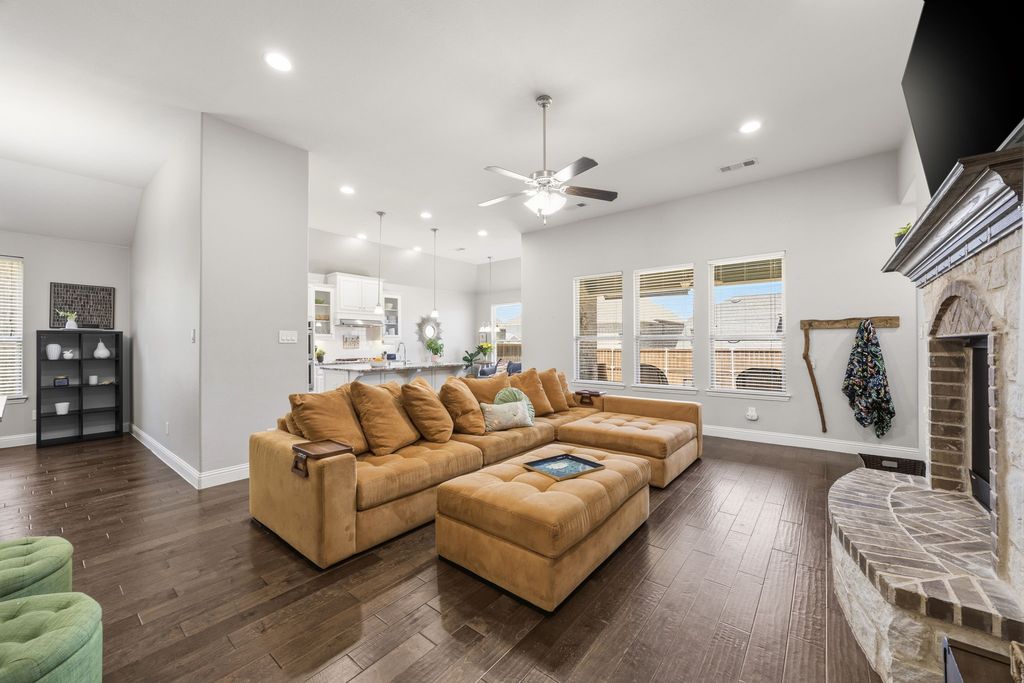 9901 Trinity Drive, Little Elm, TX 75068 — photo 5