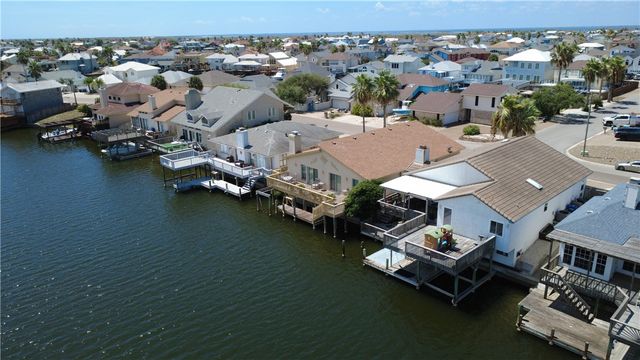 15310 Yardarm Ct, Corpus Christi, TX 78418