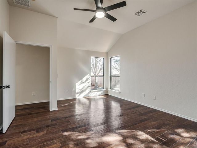 2304 SE 5th Street, Moore, OK 73160