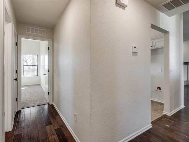 2304 SE 5th Street, Moore, OK 73160