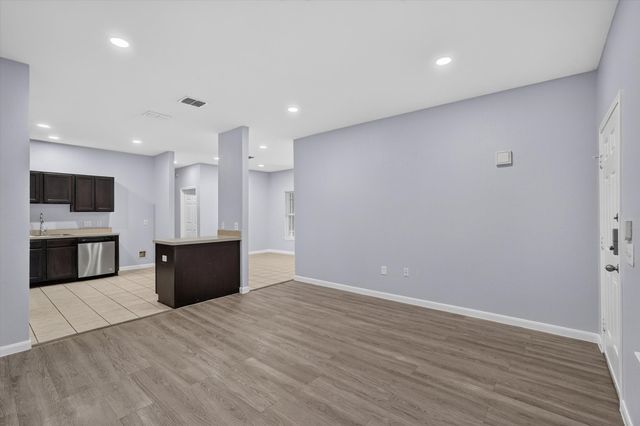 4718 Jamaica Street, Dallas, TX 75210