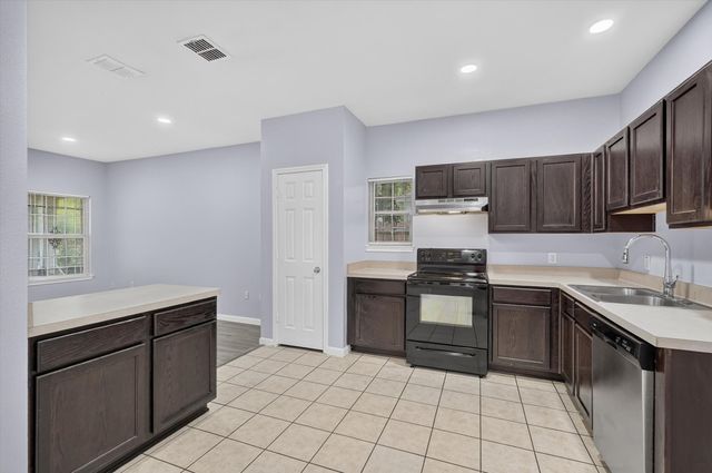 4718 Jamaica Street, Dallas, TX 75210