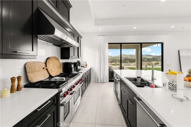 12525 N Silver Spur, Porter Ranch, CA 91326