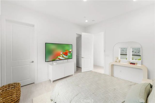 12525 N Silver Spur, Porter Ranch, CA 91326