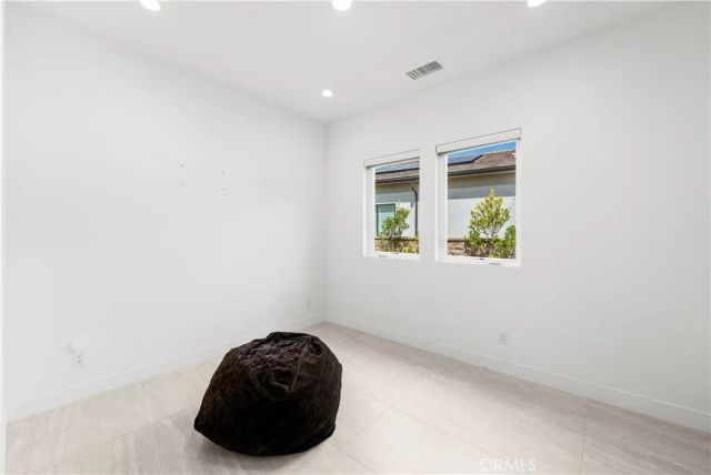 12525 N Silver Spur, Porter Ranch, CA 91326
