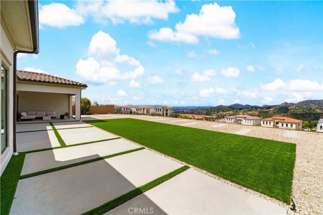12525 N Silver Spur, Porter Ranch, CA 91326