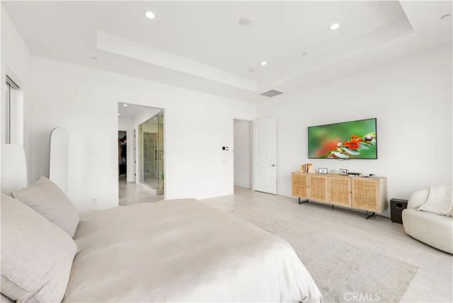 12525 N Silver Spur, Porter Ranch, CA 91326
