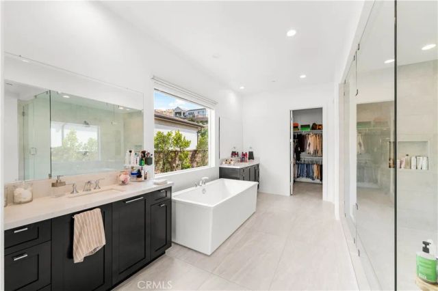 12525 N Silver Spur, Porter Ranch, CA 91326