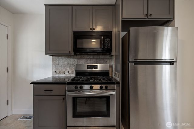 15113 SW Grant Avenue, Lakewood, WA 98498