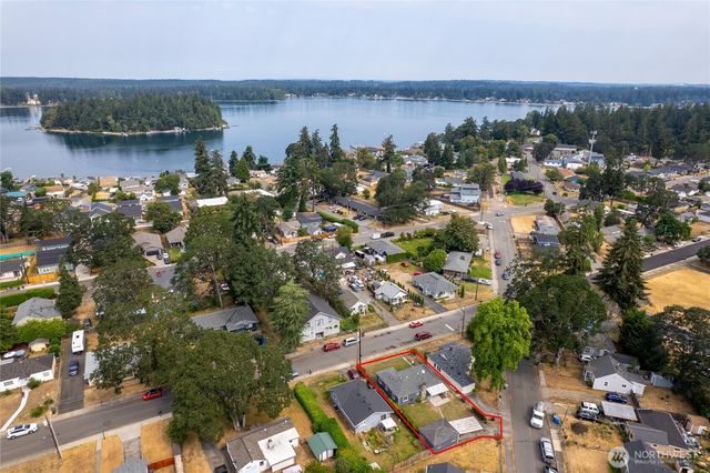 15113 SW Grant Avenue, Lakewood, WA 98498