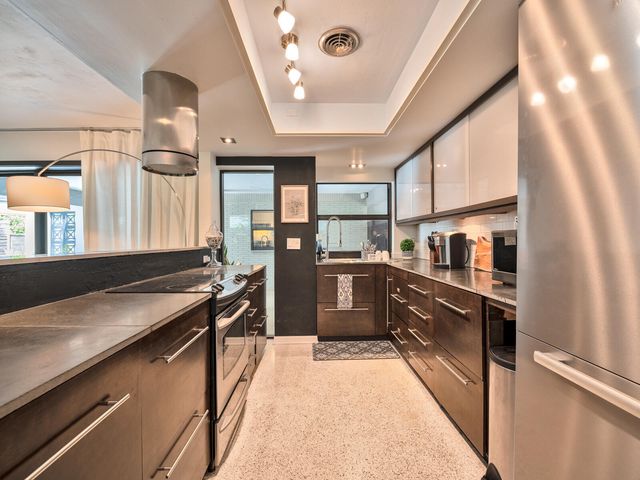 3220 S Olive Avenue, West Palm Beach, FL 33405