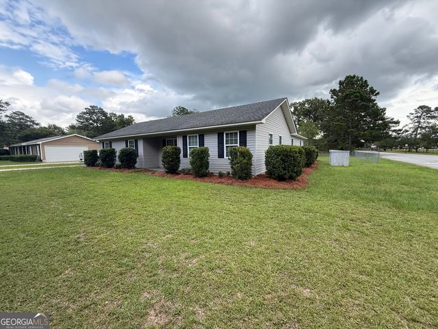 136 Trinity Road, Dublin, GA 31021