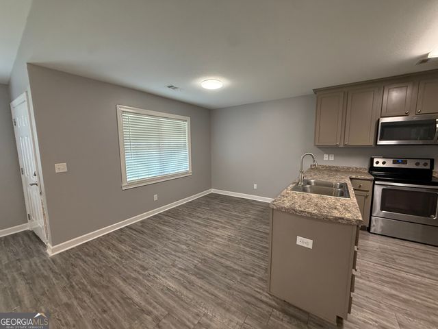 136 Trinity Road, Dublin, GA 31021