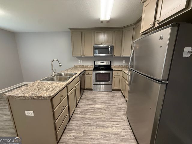 136 Trinity Road, Dublin, GA 31021