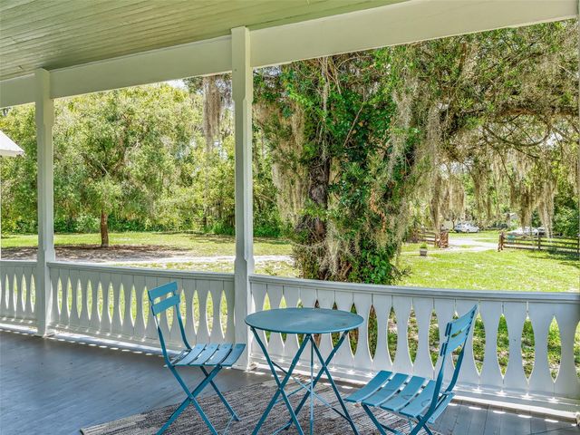 511 E MIRROR LAKE DRIVE, Fruitland Park, FL 34731