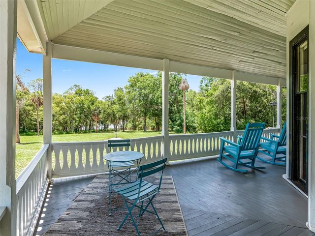 511 E MIRROR LAKE DRIVE, Fruitland Park, FL 34731