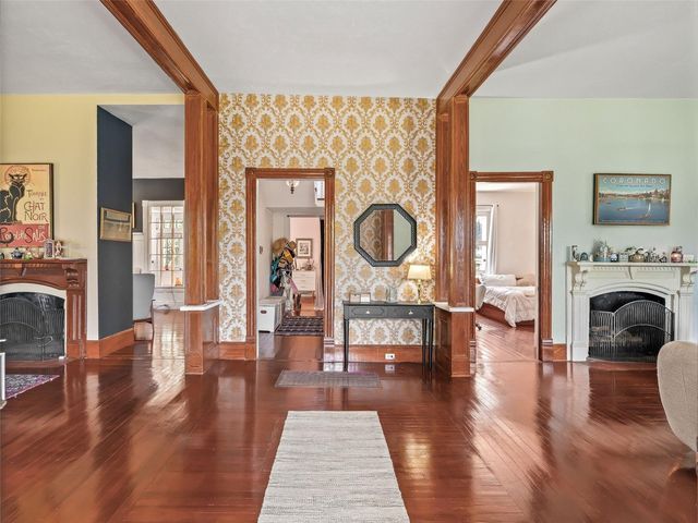 511 E MIRROR LAKE DRIVE, Fruitland Park, FL 34731