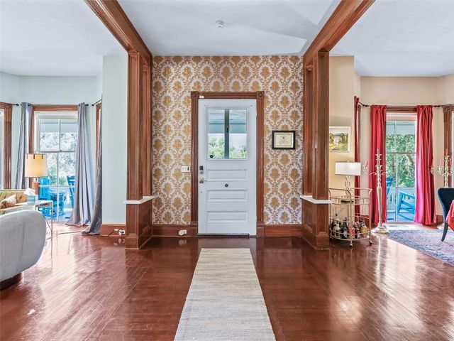 511 E MIRROR LAKE DRIVE, Fruitland Park, FL 34731