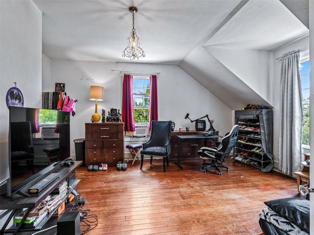 511 E MIRROR LAKE DRIVE, Fruitland Park, FL 34731