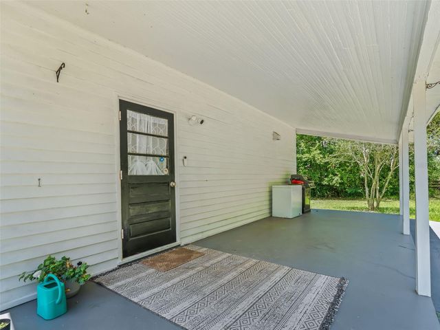 511 E MIRROR LAKE DRIVE, Fruitland Park, FL 34731