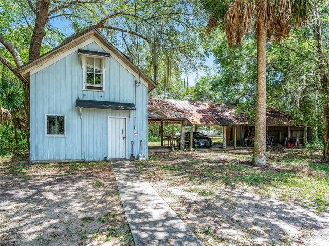 511 E MIRROR LAKE DRIVE, Fruitland Park, FL 34731