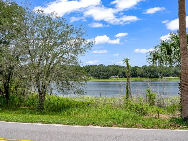 511 E MIRROR LAKE DRIVE, Fruitland Park, FL 34731